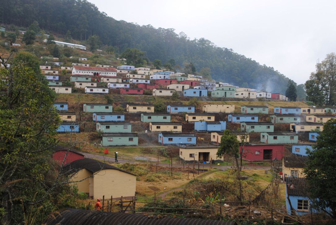 Colored houses in Bulembu